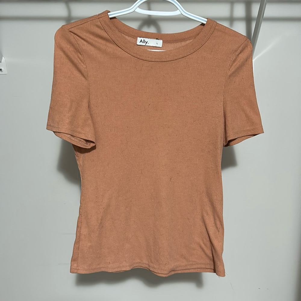 Peach t shirt Ally size Large